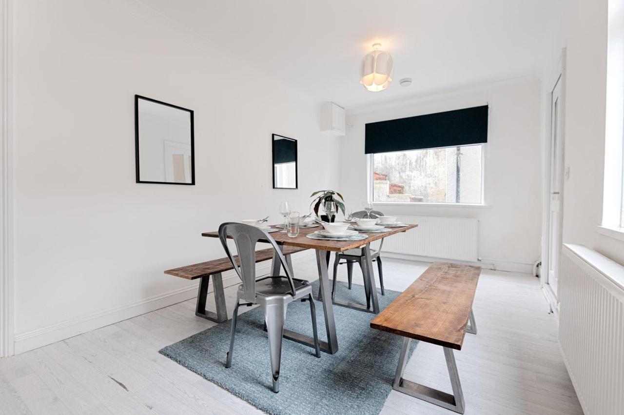 Make This Your Base! Tv In Every Bedroom! Merthyr Tydfil Exteriör bild